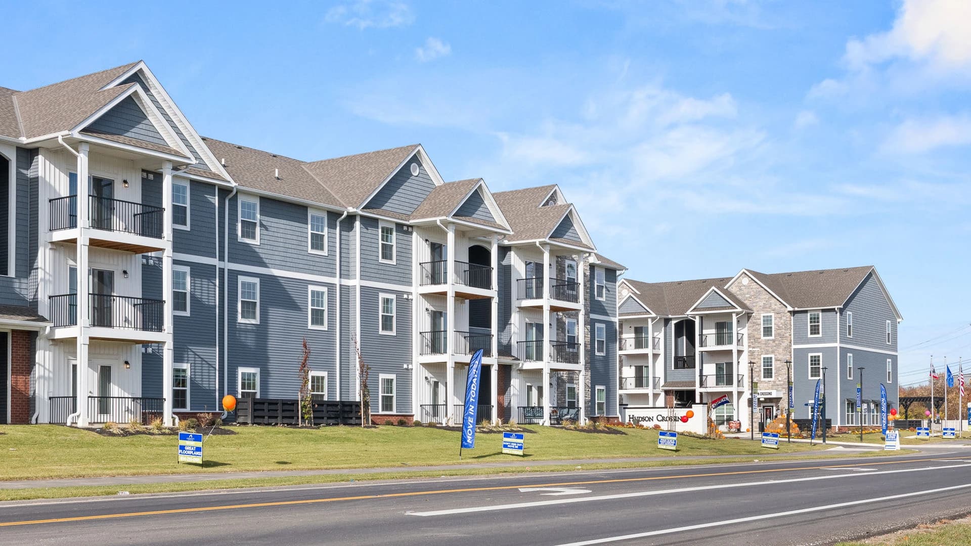 Exterior view from the road of Grove City Ohio apartment complex buildings